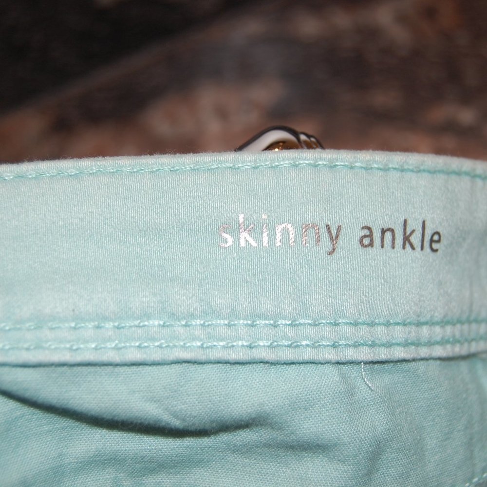 Simply Vera Vera Wang Women's Turquoise/Aqua Faded Skinny Ankle Jeans Size 10 - Picture 13 of 16